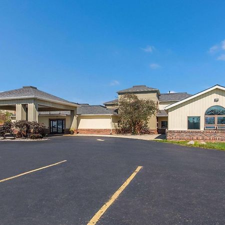 Quality Inn Upper Sandusky Екстер'єр фото