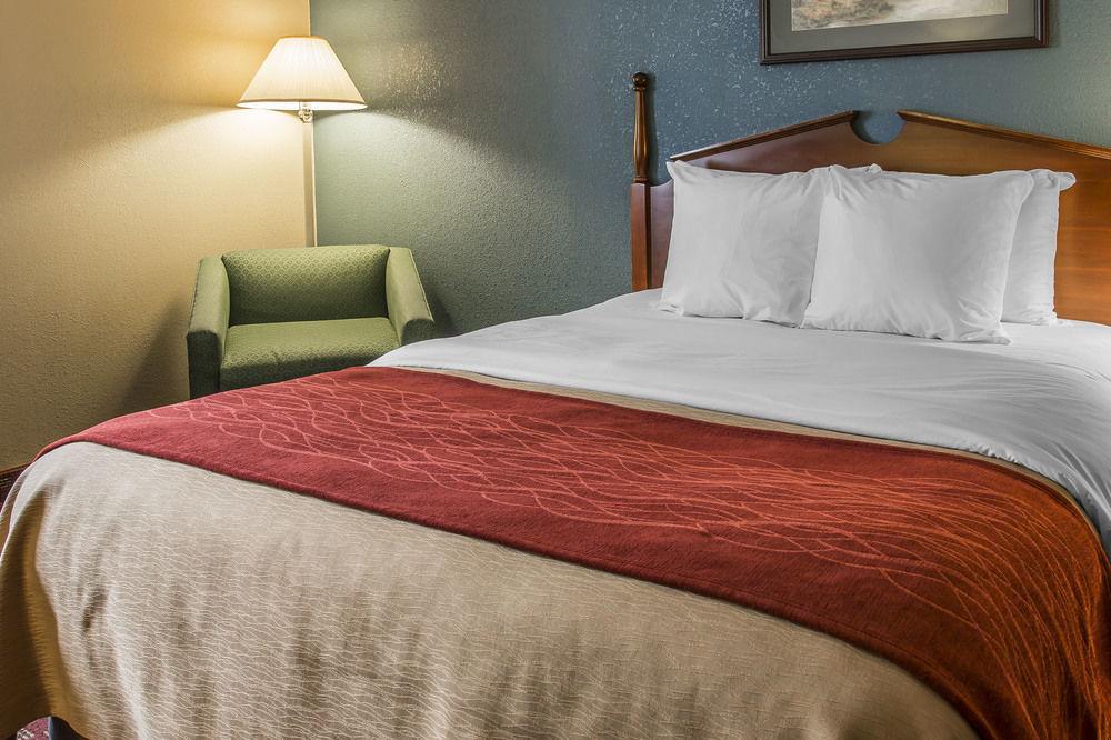 Quality Inn Upper Sandusky Екстер'єр фото
