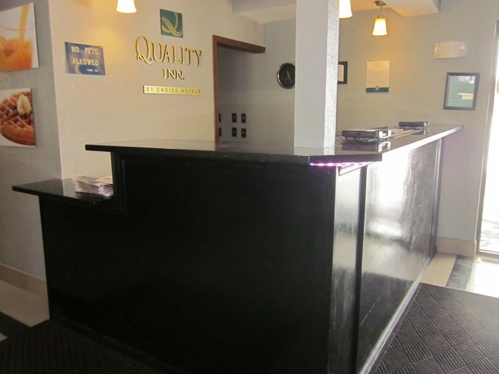 Quality Inn Upper Sandusky Екстер'єр фото