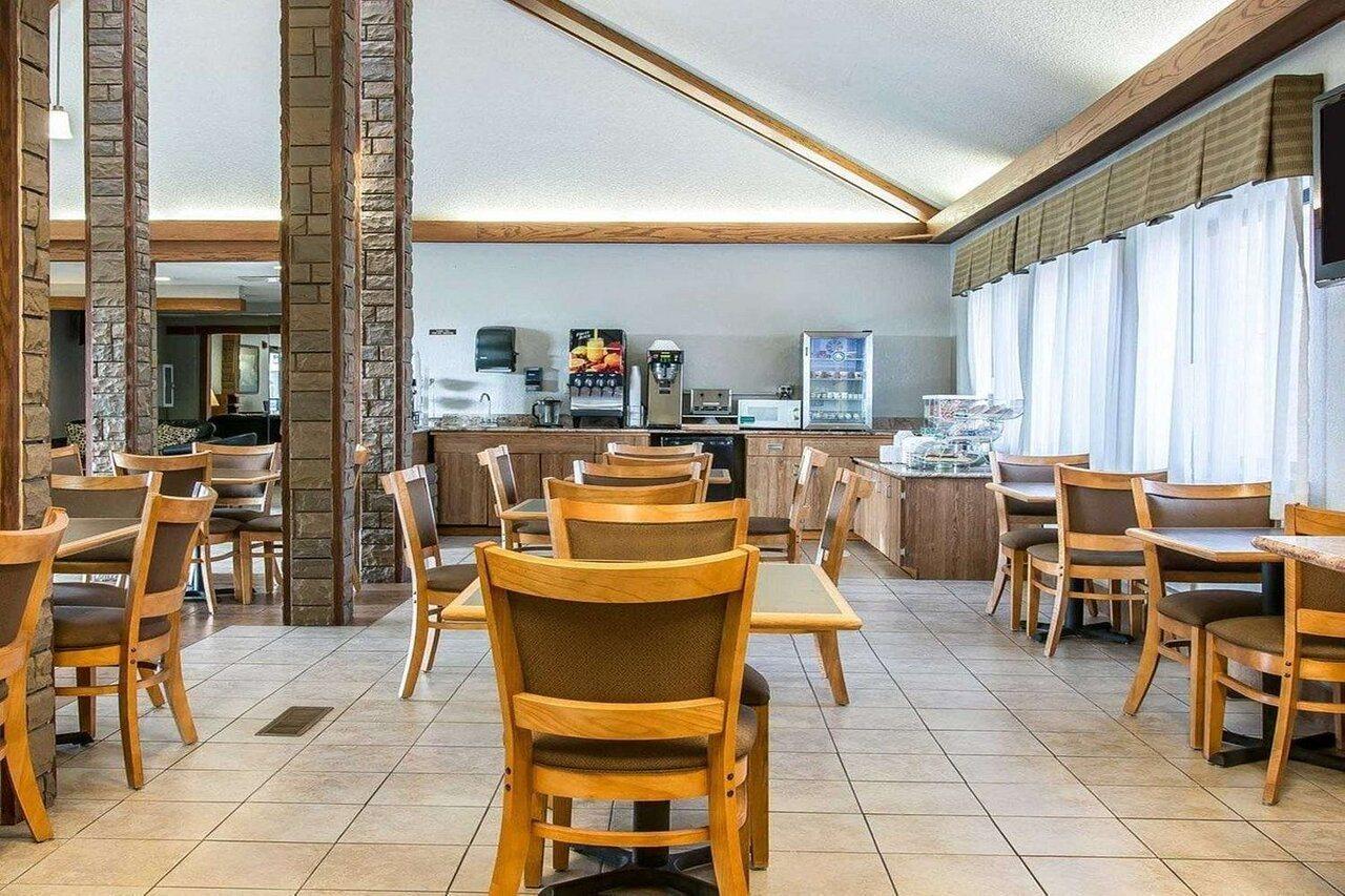 Quality Inn Upper Sandusky Екстер'єр фото