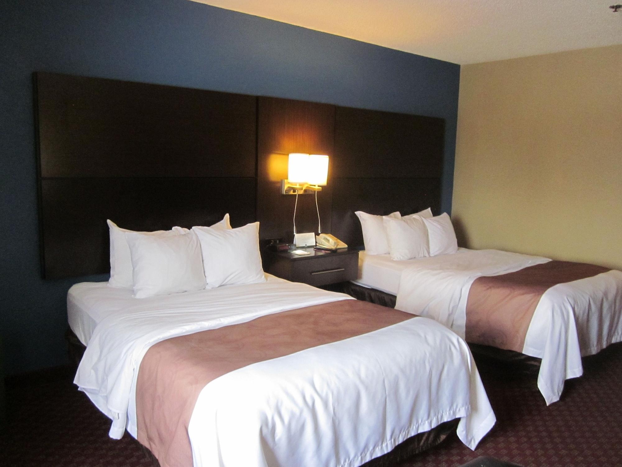 Quality Inn Upper Sandusky Екстер'єр фото