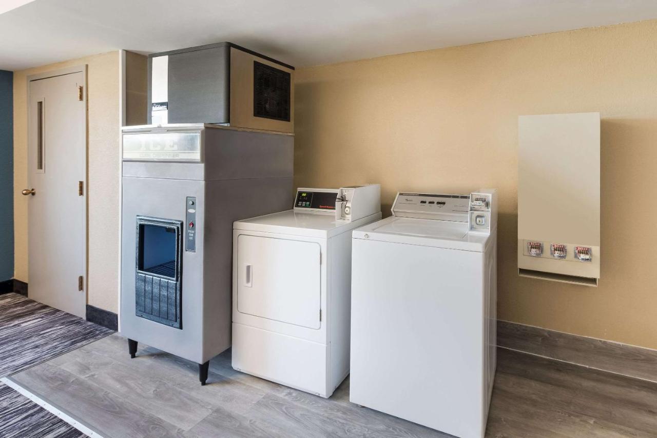 Quality Inn Upper Sandusky Екстер'єр фото