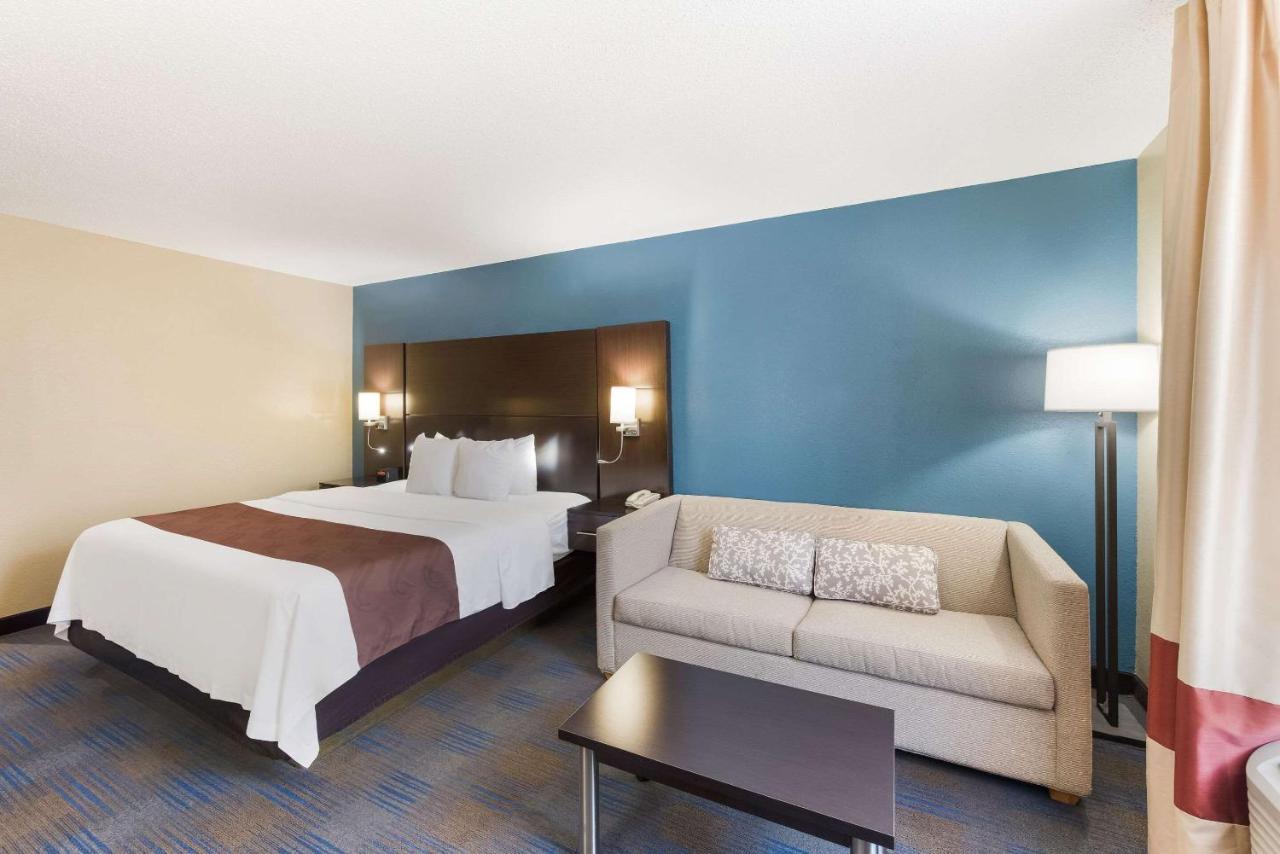 Quality Inn Upper Sandusky Екстер'єр фото