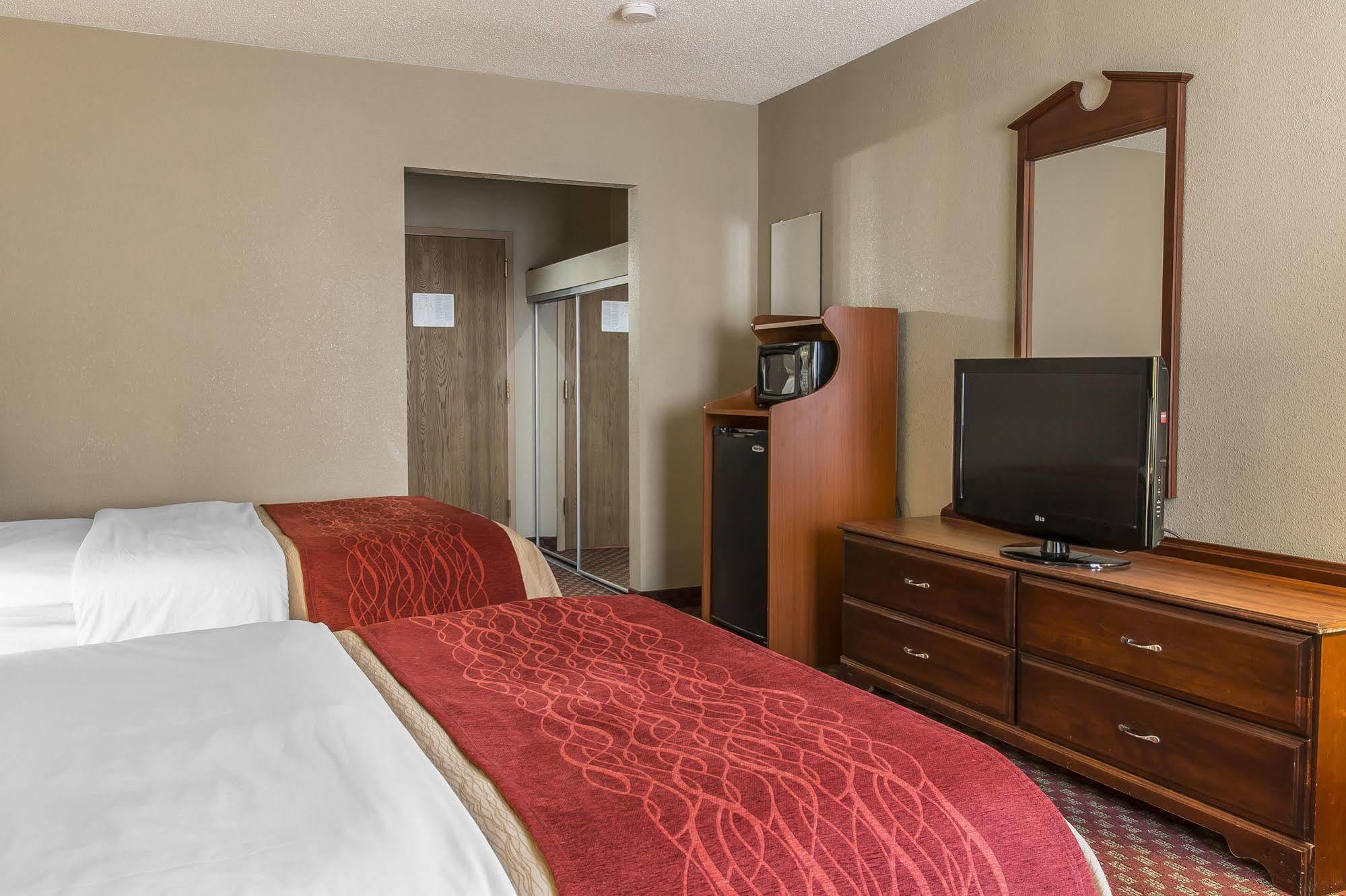Quality Inn Upper Sandusky Екстер'єр фото